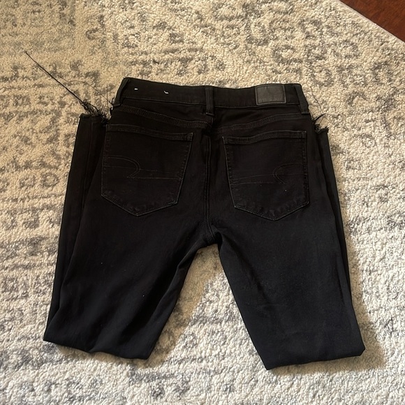 American Eagle high rise jeans - Picture 3 of 3
